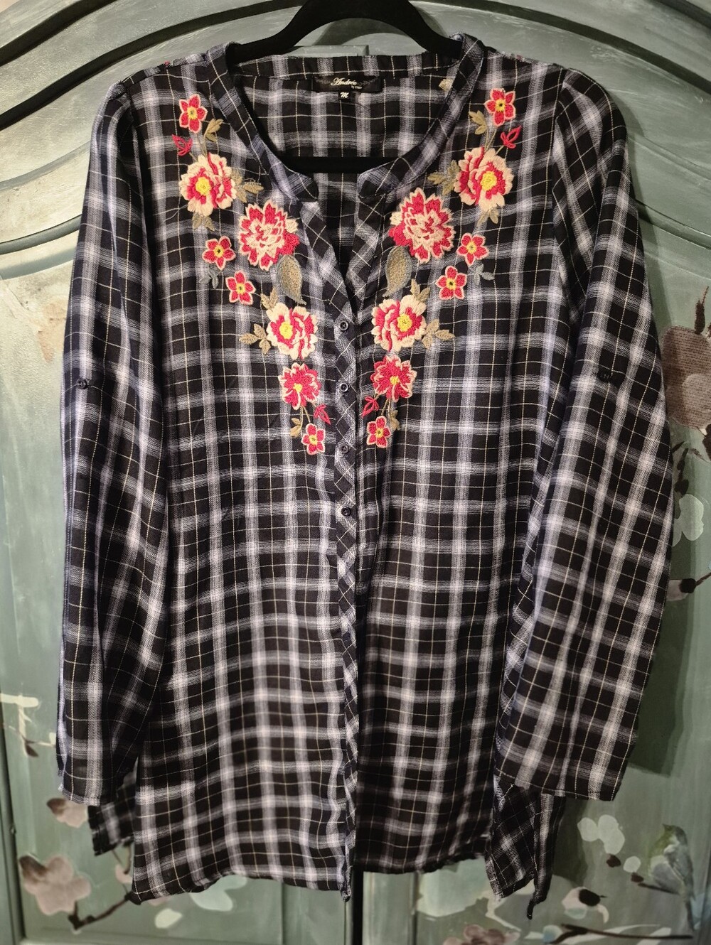 ANDREE BY UNIT Black & Gray Plaid Button-Down Top with Floral Embroidery